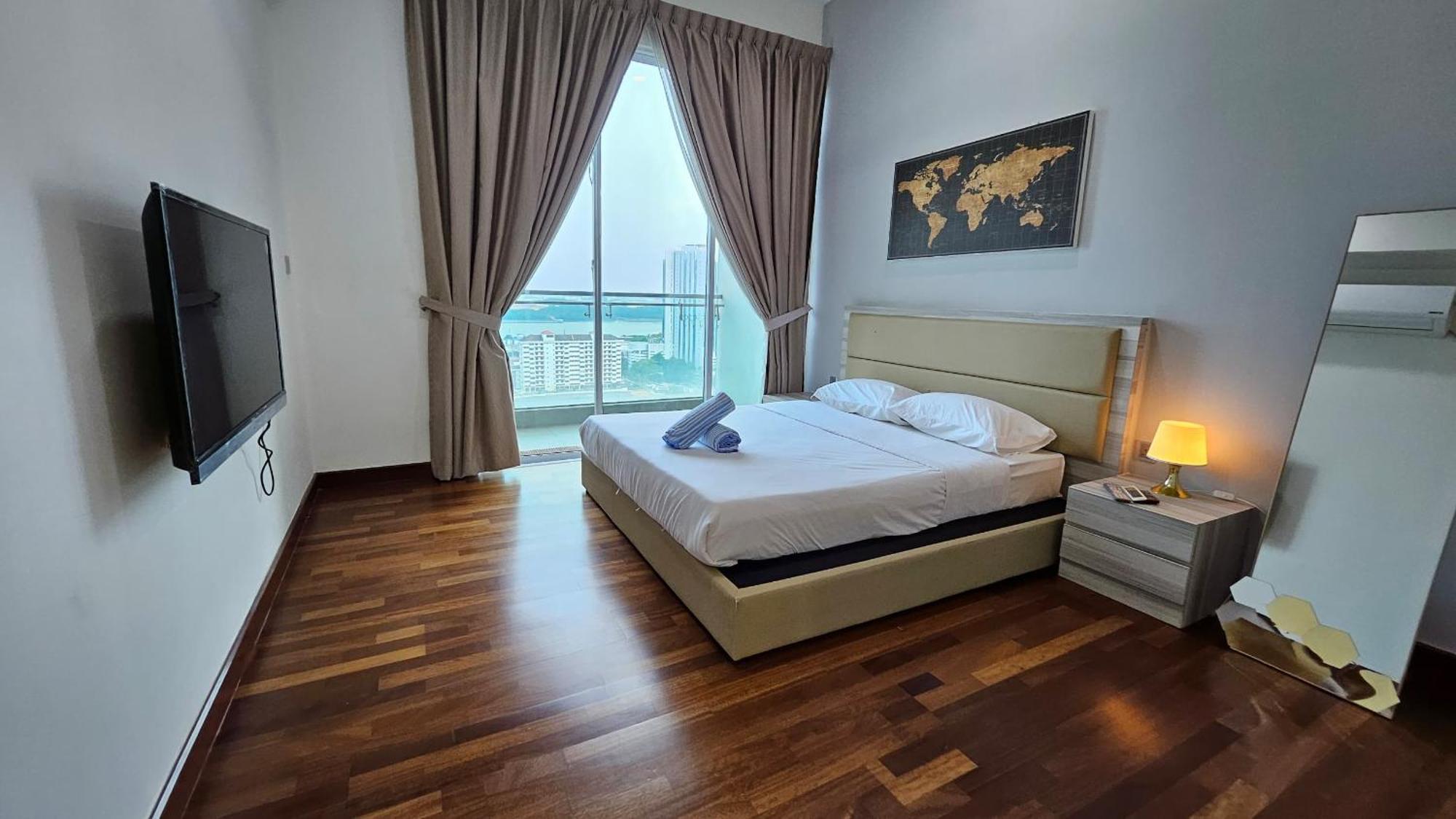 Paragon Suites Studios With Private Jacuzzi Near Ciq Rts Johor Bahru Exterior foto
